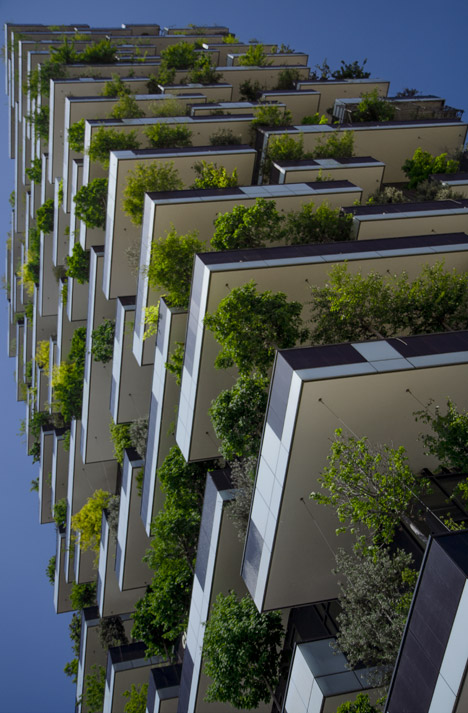 Bosco-Verticale-by-Boeri-Studio-_dezeen_468_3