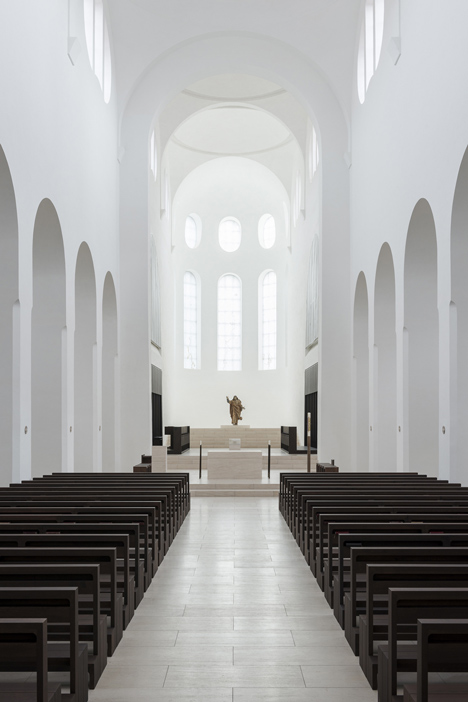 dezeen_St-Moritz-Church-by-John-Pawson_1p