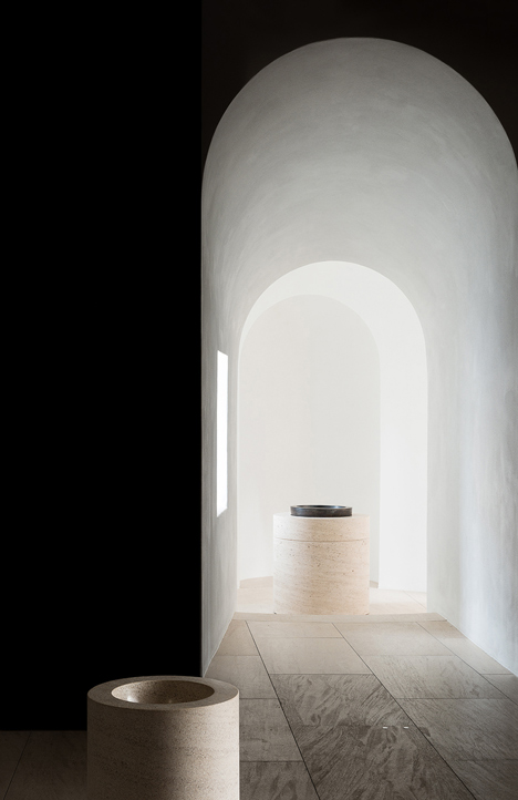 dezeen_St-Moritz-Church-by-John-Pawson_4p