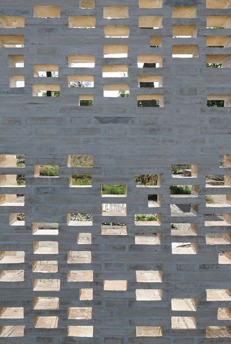 Maggies-Centre-Lanarkshire-by-Reiach-and-Hall_dezeen_468_8