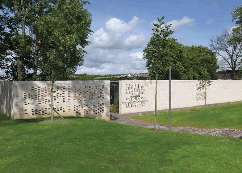 Maggies-Centre-Lanarkshire-by-Reiach-and-Hall_dezeen_784_2