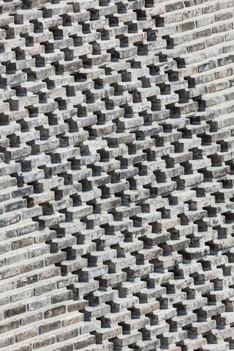 dezeen_Beyond-the-Screen-by-OBBA_2