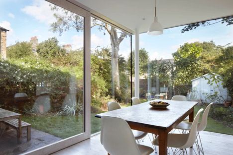 Extension-by-Cousins-and-Cousins_dezeen_468_3