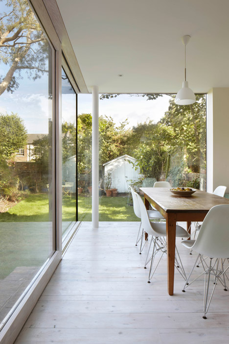 Extension-by-Cousins-and-Cousins_dezeen_468_4