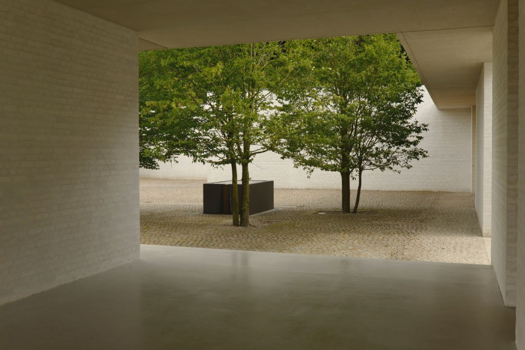 David Chipperﬁeld Architects . Fayland House . Buckinghamshire (6)