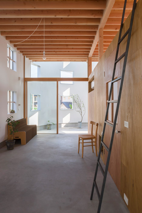 House-in-Hikone-by-Tato-Architects_dezeen_468_15