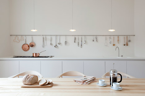 Refurbishment-and-Extension-of-Grade-ll-Victorian-House-in-London-by-SevilPeach_dezeen_468_0