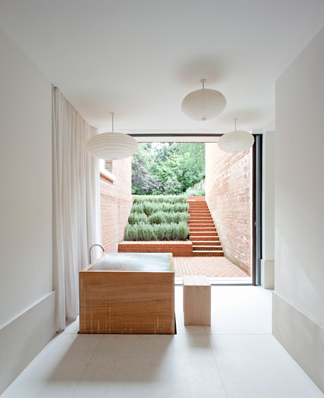 Refurbishment-and-Extension-of-Grade-ll-Victorian-House-in-London-by-SevilPeach_dezeen_468_4