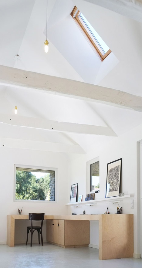 Old-barn-convertion-artist-studio-Brittany-Modal-Architecture_dezeen_468_9