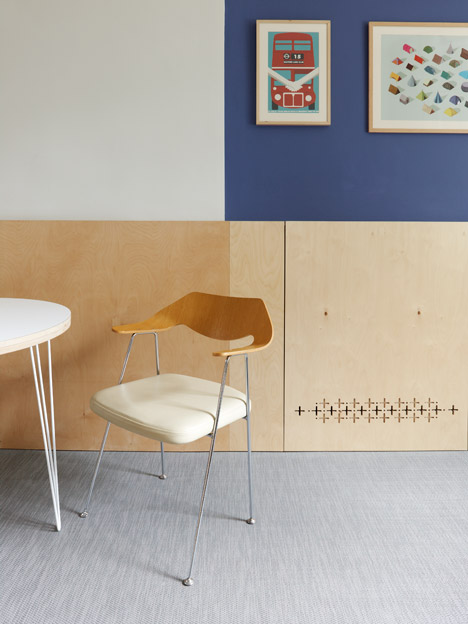 Split-Level-Apartment-Snaresbrook-by-Carl-Trenfield-Architects_dezeen_468_2