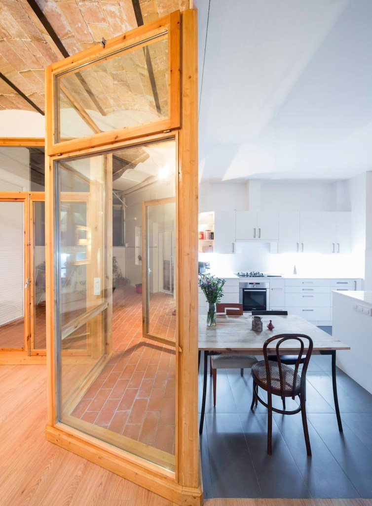 CAVAA . Vivienda y patio en el Poblenou . Barcelona (5)