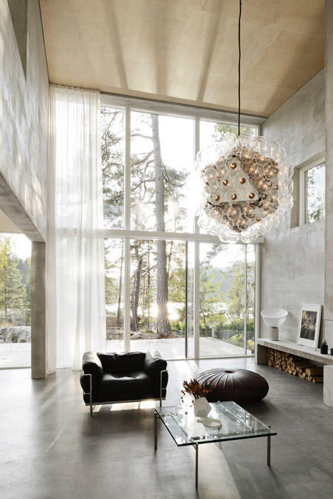 Six-Walls-House-by-Johan-Arrhov_dezeen_468_3