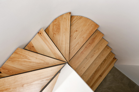 Flower-House-by-Ezzo-architects_dezeen_10