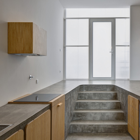 Flower-House-by-Ezzo-architects_dezeen_1sq