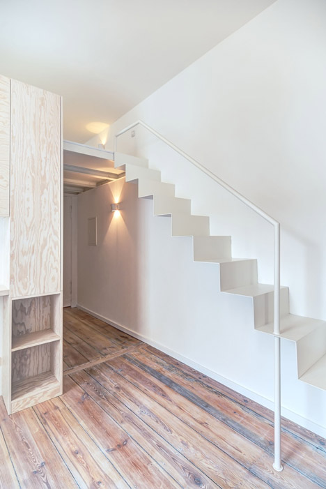 Micro-Apartment-in-Berlin-by-Spamroom-and-Johnpaulcoss_dezeen_468_4