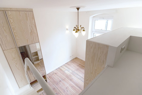 Micro-Apartment-in-Berlin-by-Spamroom-and-Johnpaulcoss_dezeen_468_7